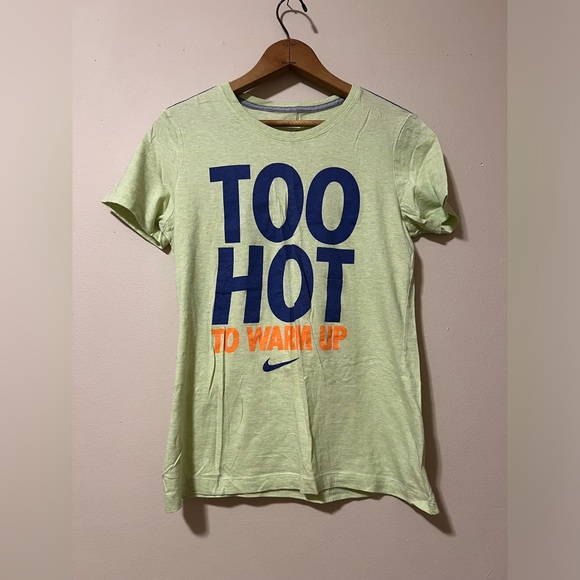 Nike Slim Fit T-Shirt - Picture 1 of 3